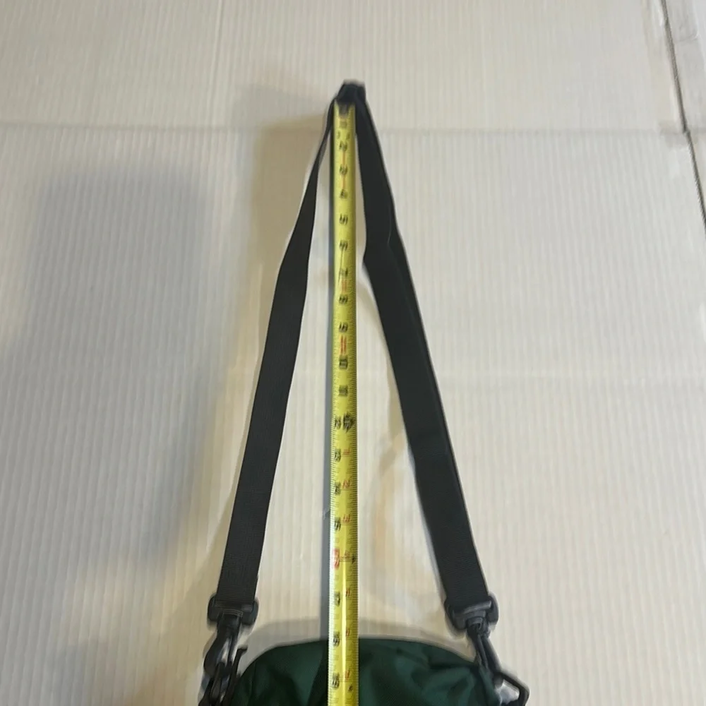 Columbia urban uplift side bag Green Black Adjustable Strap zipper inside pocket